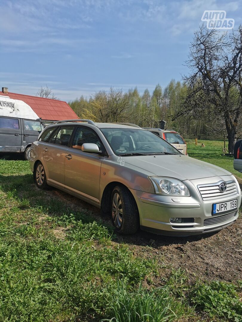 Toyota Avensis 2004 m Universalas