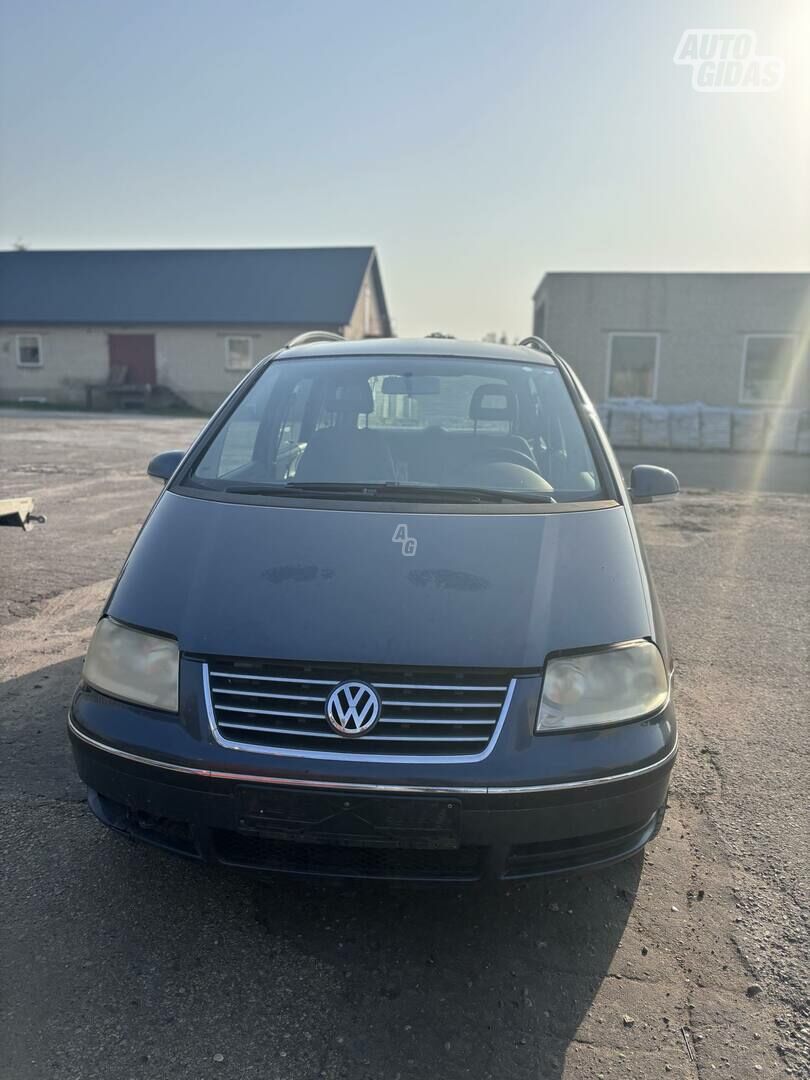 Volkswagen Sharan 2004 m dalys