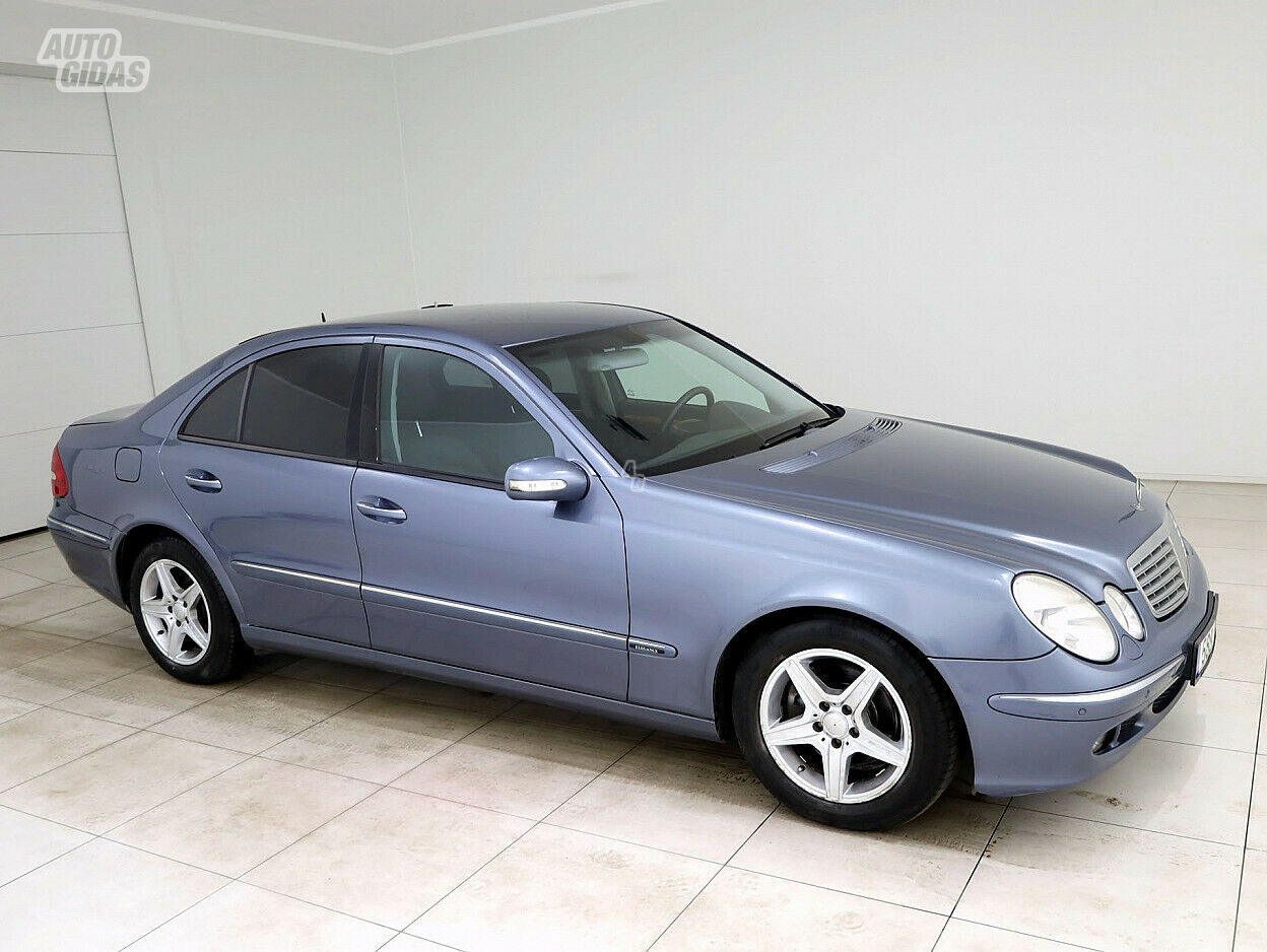 Mercedes-Benz E 320 CDI 2004 y