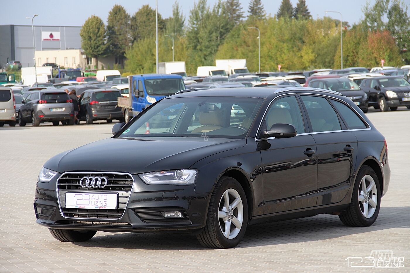 Audi A4 2012 m Universalas