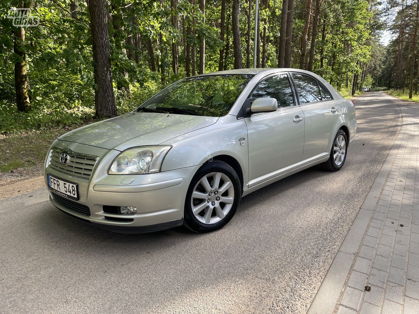 Toyota Avensis II 2004 m