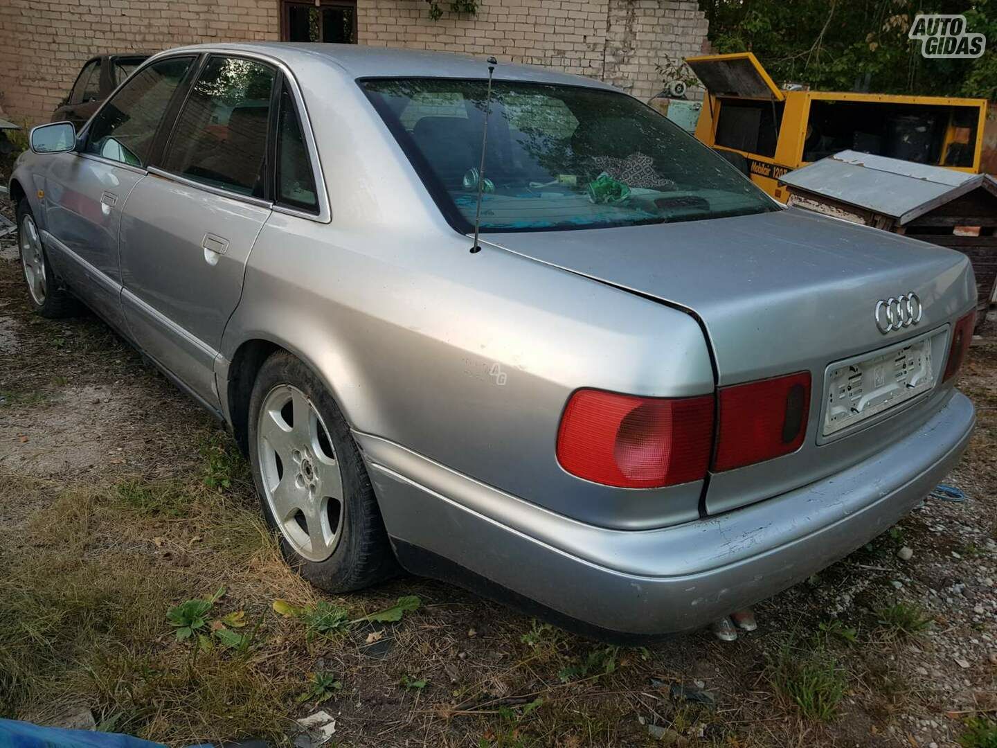 Audi A8 1999 m Sedanas