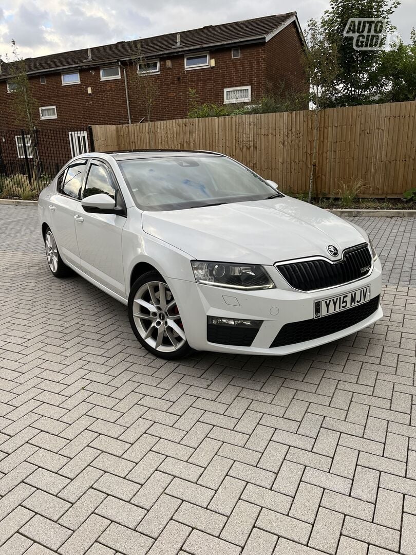 Skoda Octavia TSI vRS 2015 y