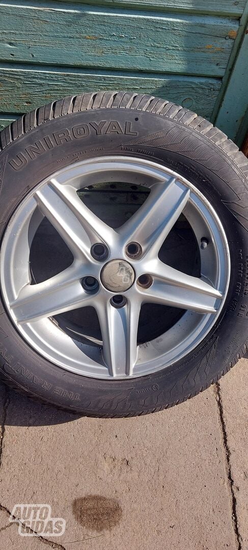 Volvo V70 light alloy R15 rims