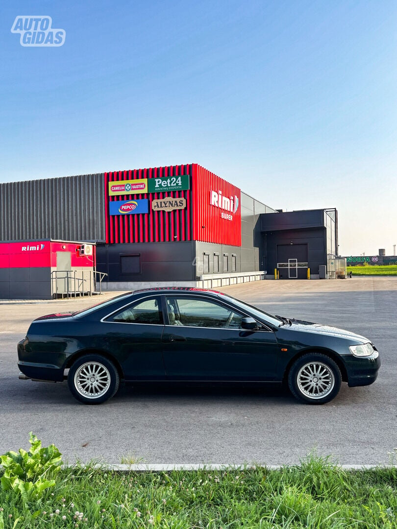 Honda Accord VI i ES 2000 y