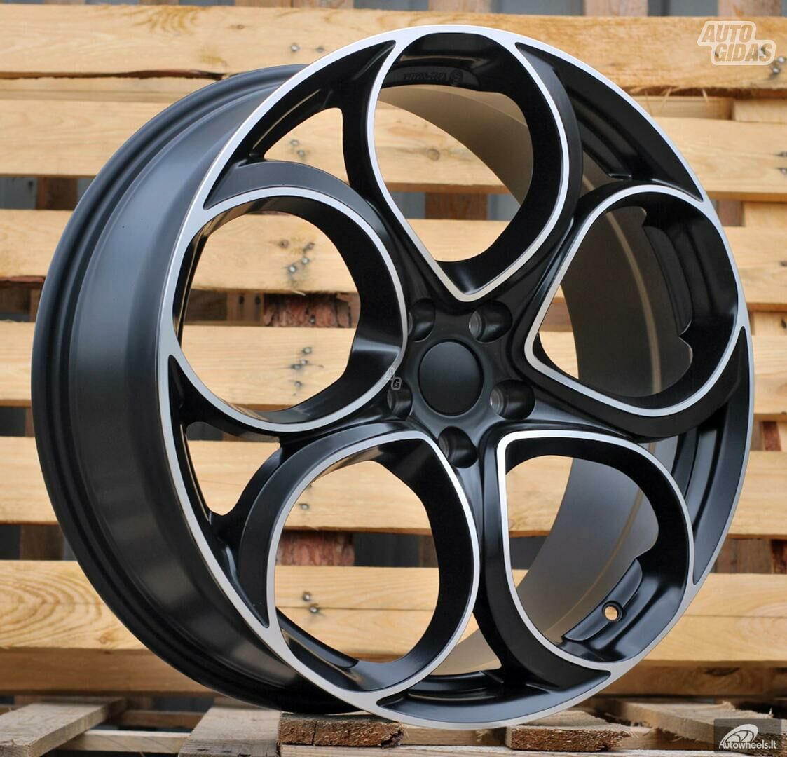 Autowheels Alfa Romeo Giulia Style light alloy R18 rims