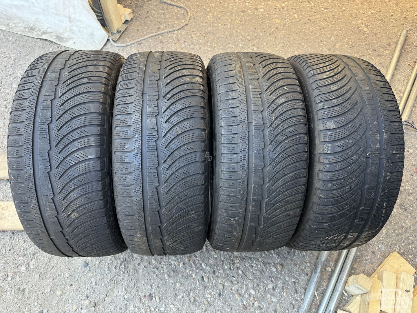 Michelin Siunciam, 4mm  R17 зимние шины для автомобилей