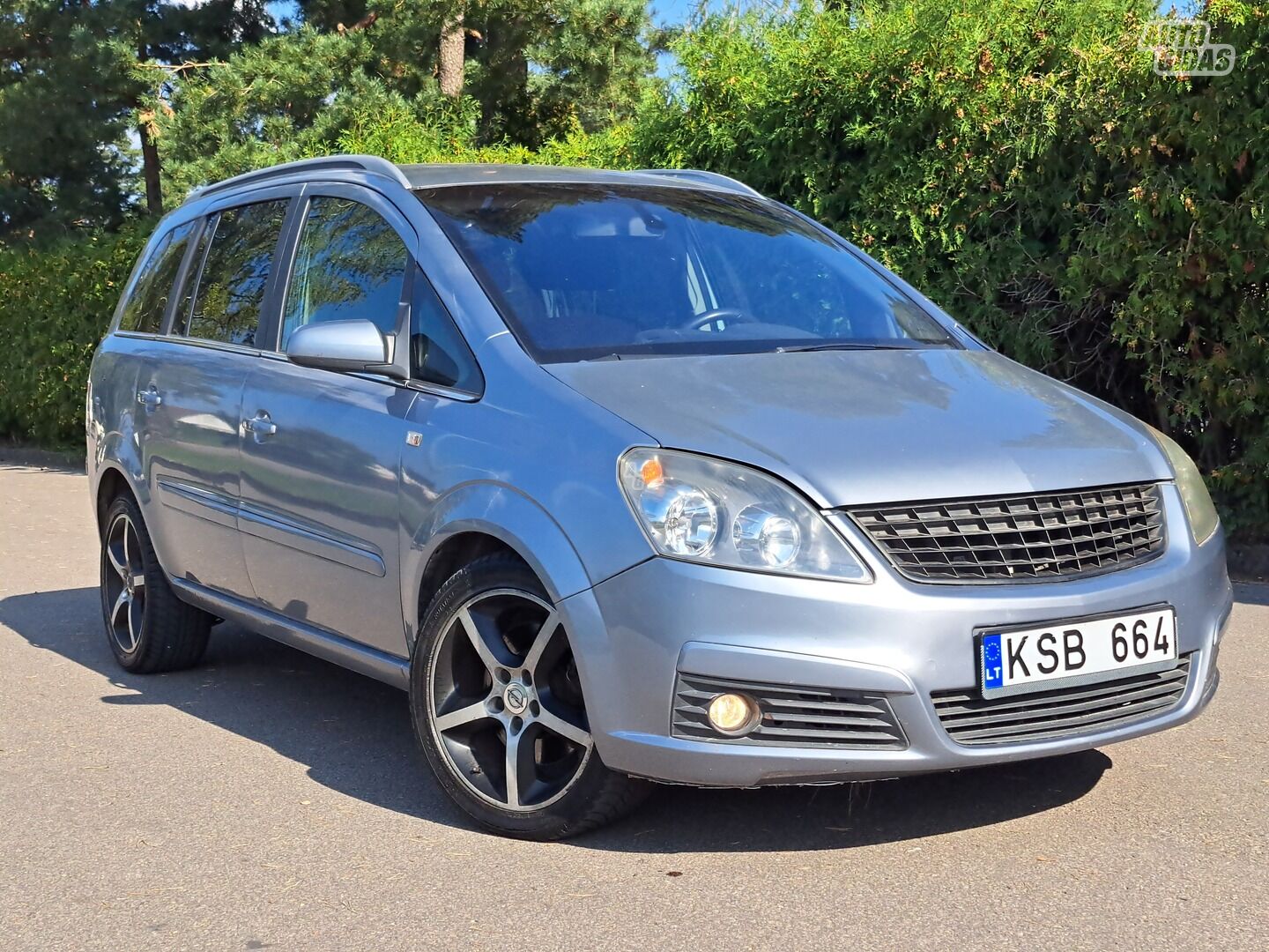 Opel Zafira B 2006 y