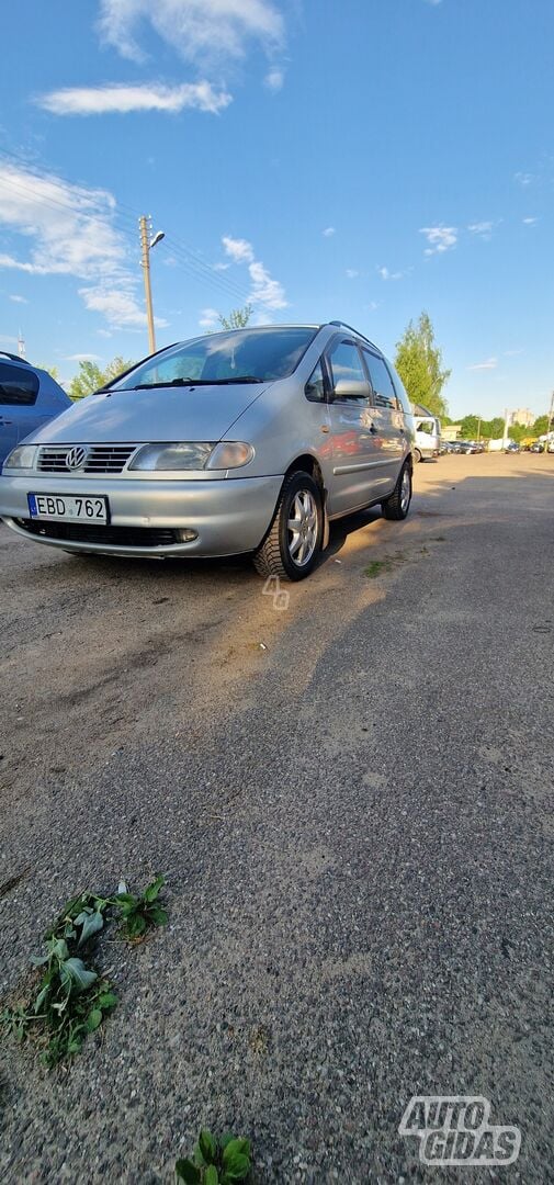 Volkswagen Sharan 1999 m Universalas