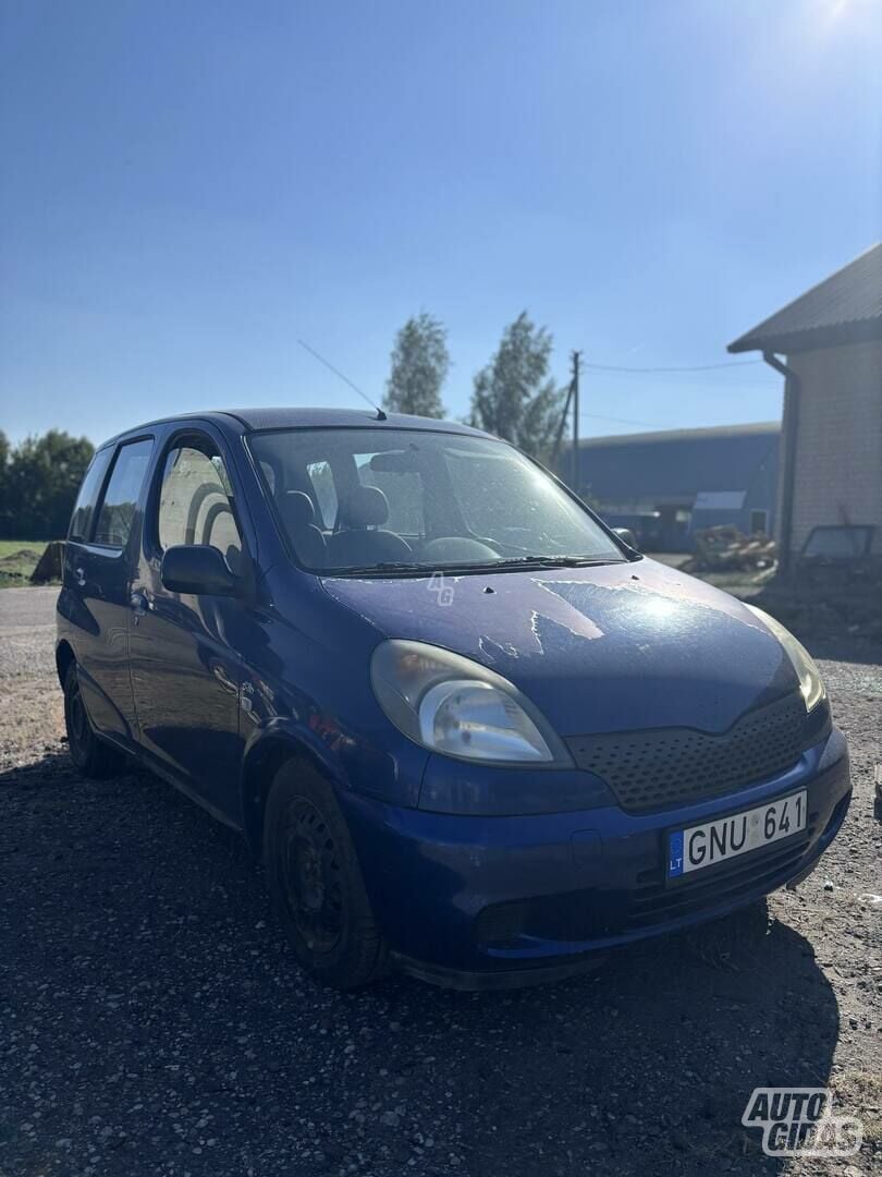 Toyota Yaris Verso 2002 m dalys