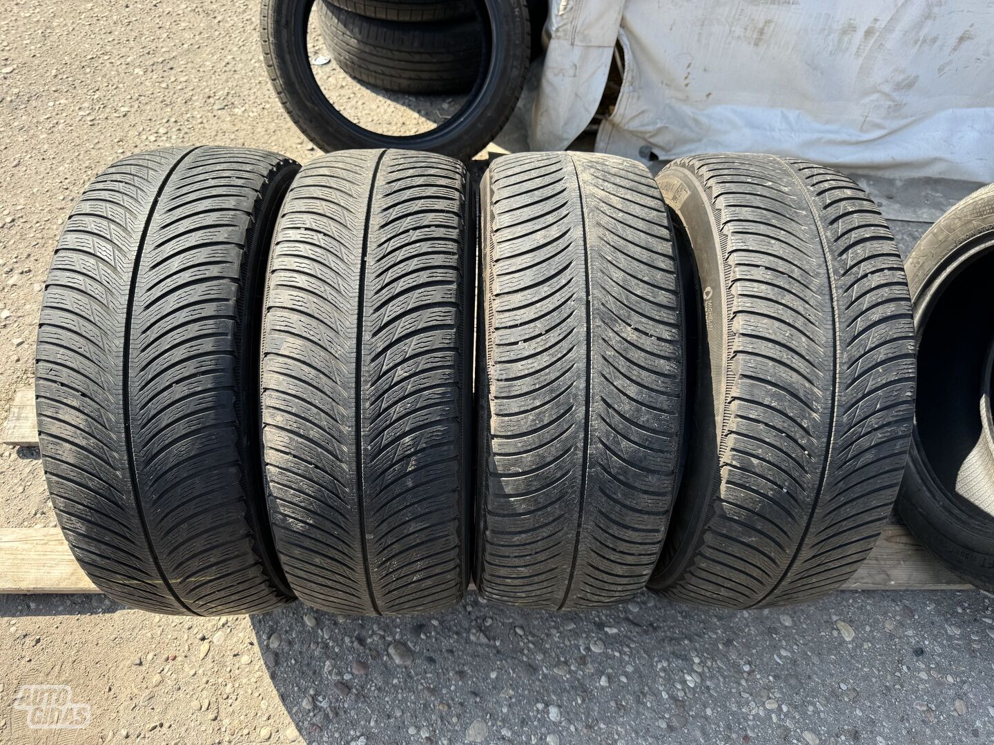 Michelin Siunciam, 4-5mm R18 žieminės padangos lengviesiems