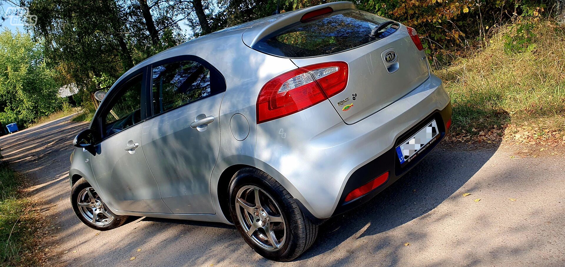 Kia Rio crdi M 2012 y