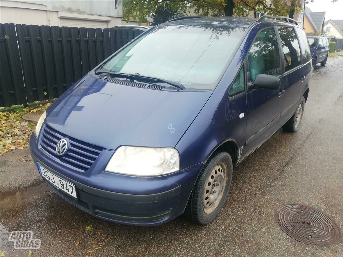 Volkswagen Sharan TDI Basis 2002 г