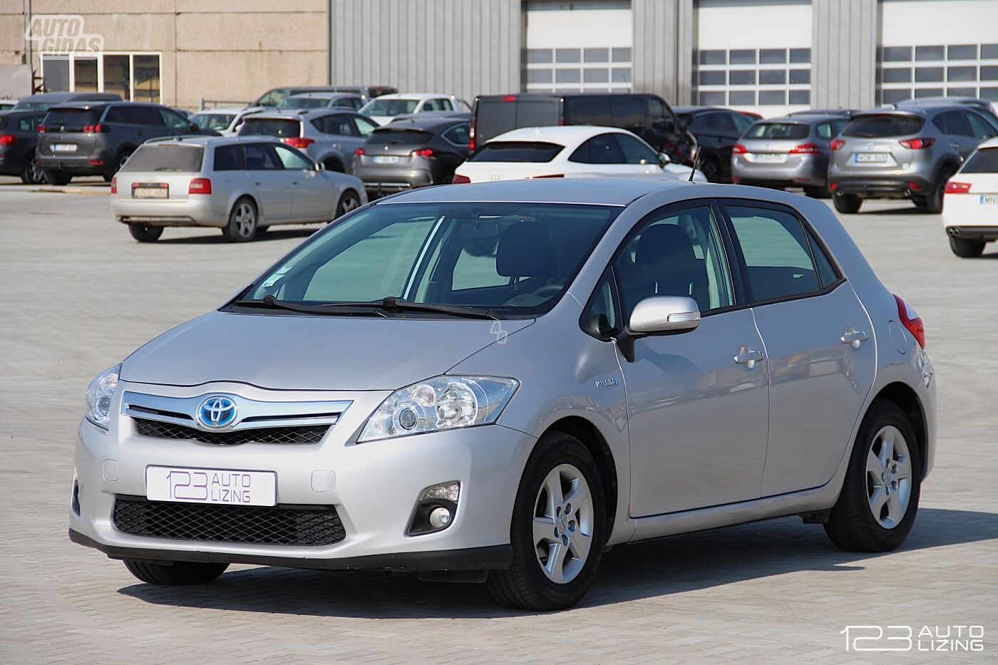 Toyota Auris 2010 y Hatchback