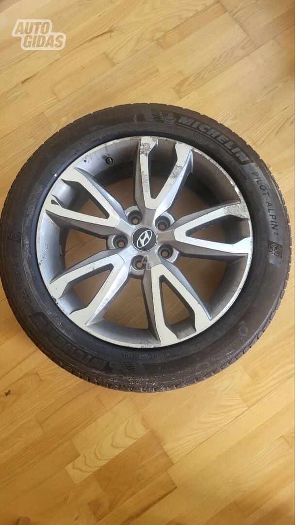 Hyundai Santa Fe light alloy R18 rims