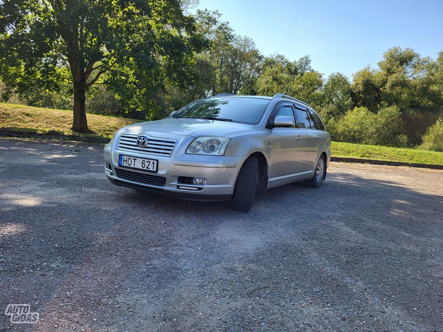 Toyota Avensis 2004 y Wagon