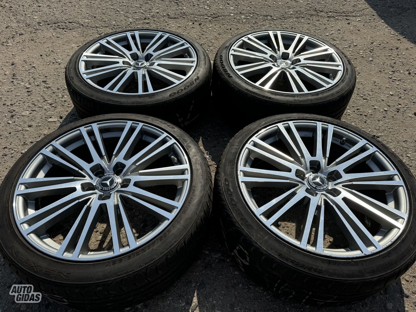 Mercedes-Benz Siunciam, 8,5J ET45 light alloy R19 rims