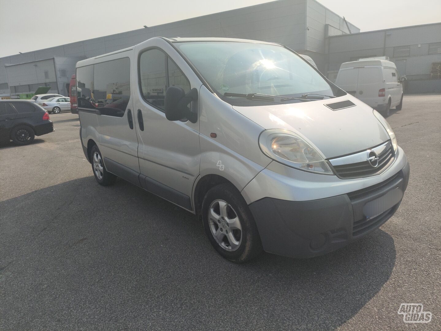 Opel Vivaro I 2009 y