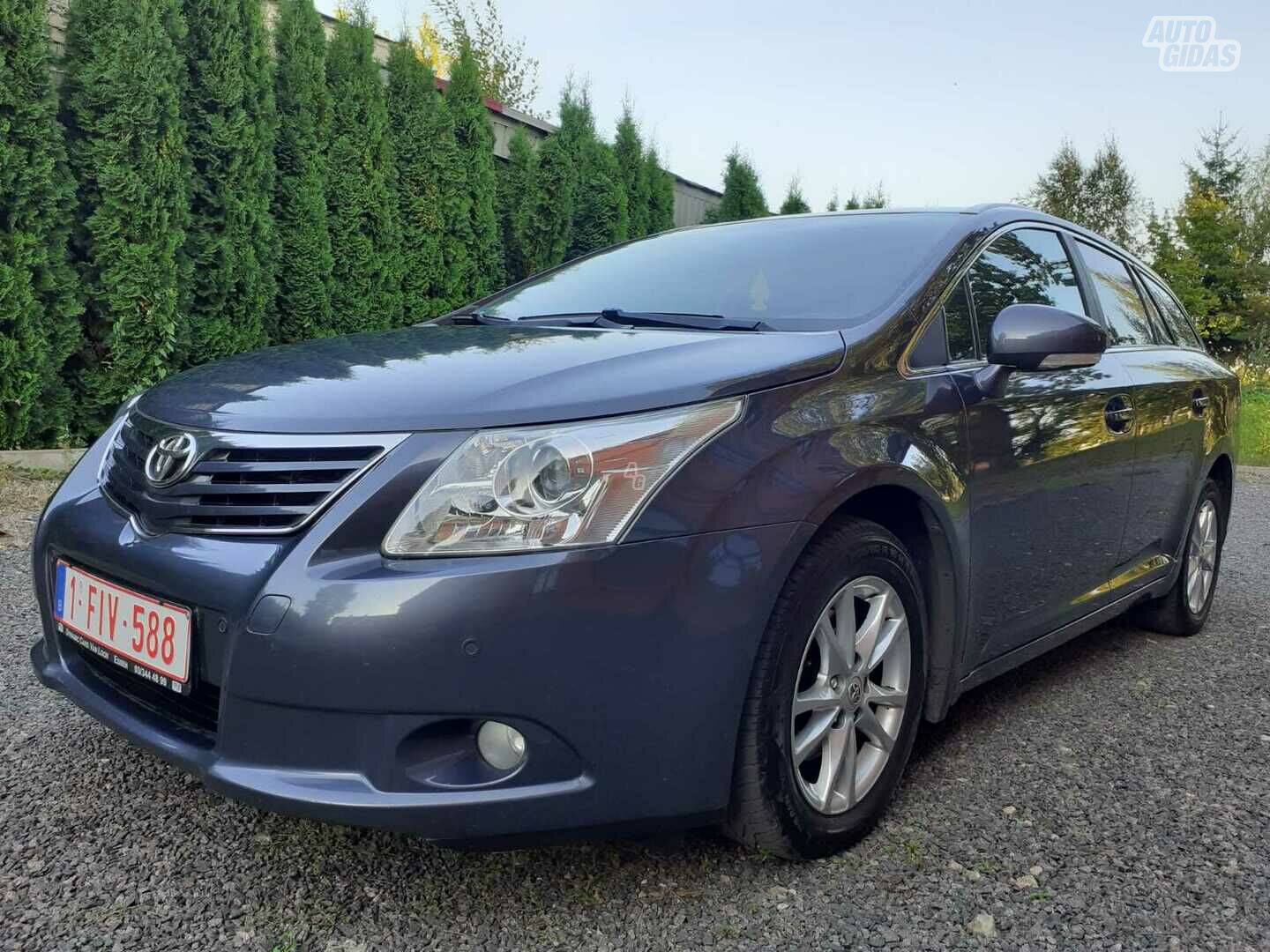 Toyota Avensis IŠSIMOKĖTINAI 2011 m