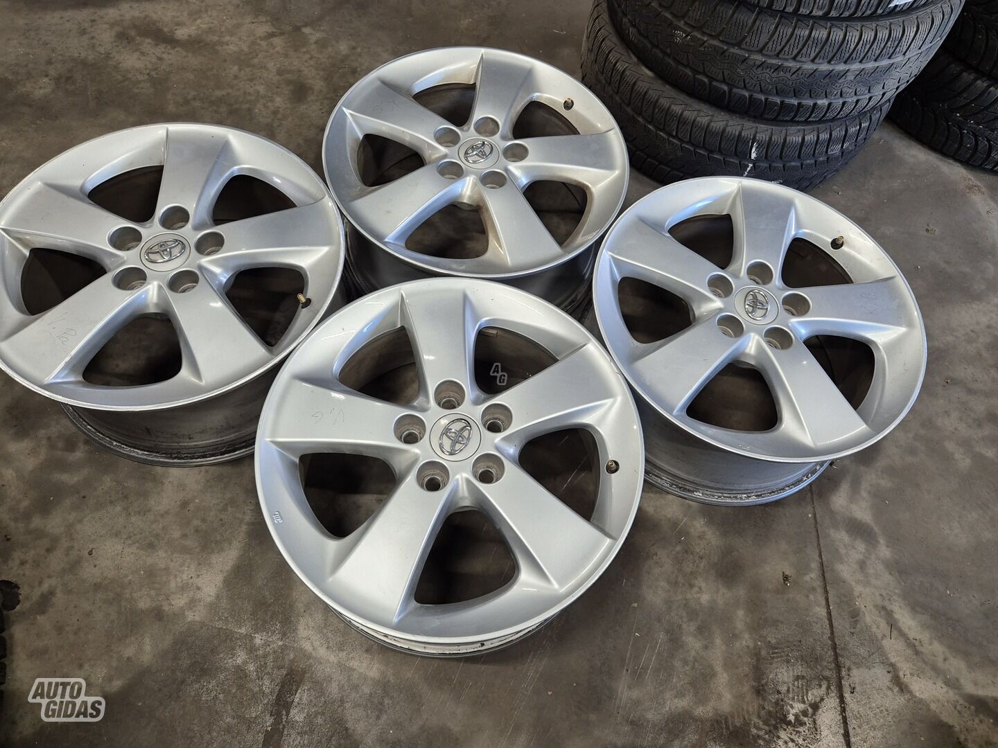 Light alloy R17 rims