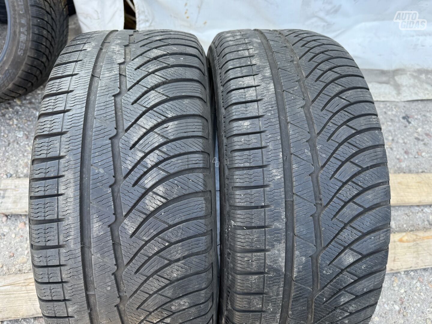 Michelin Siunciam, 4-5mm R19 žieminės padangos lengviesiems