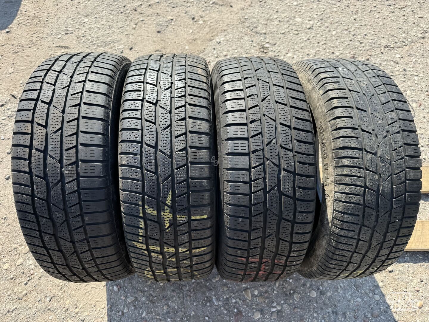 Continental Siunciam, 5-6mm R16 winter tyres passanger car