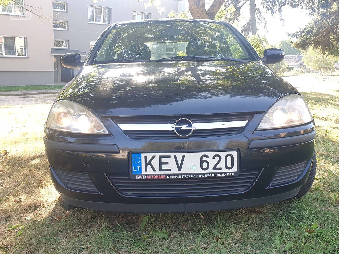 Opel Corsa 2004 г Хэтчбек