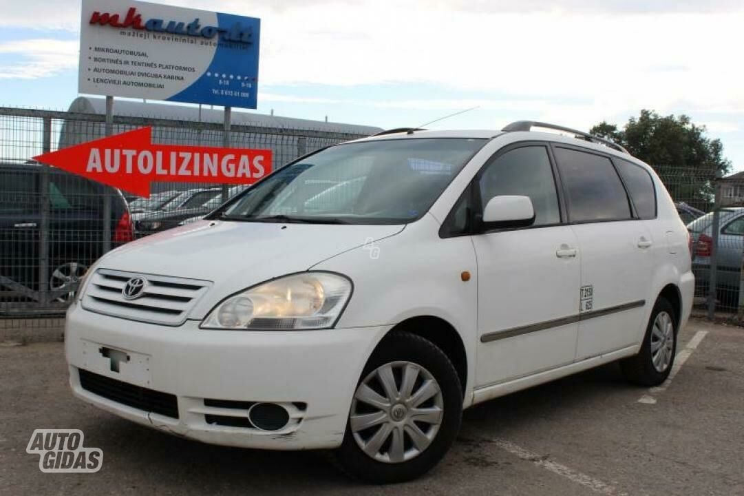 Toyota Avensis Verso 2.0 2001 y