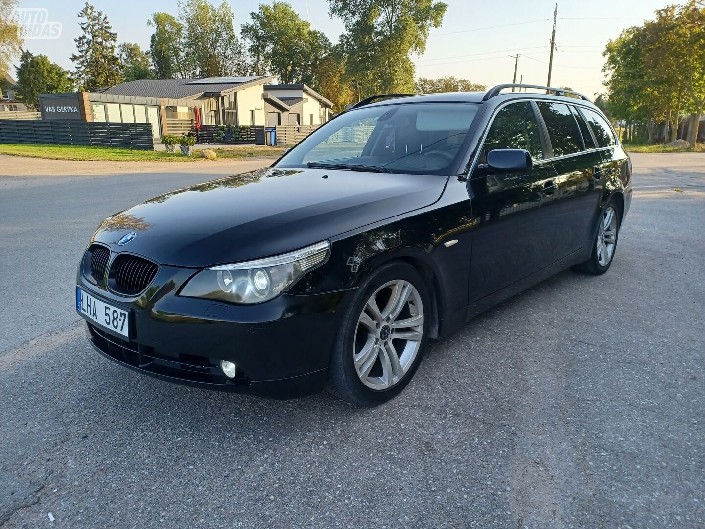 Bmw 530 E60 2004 г