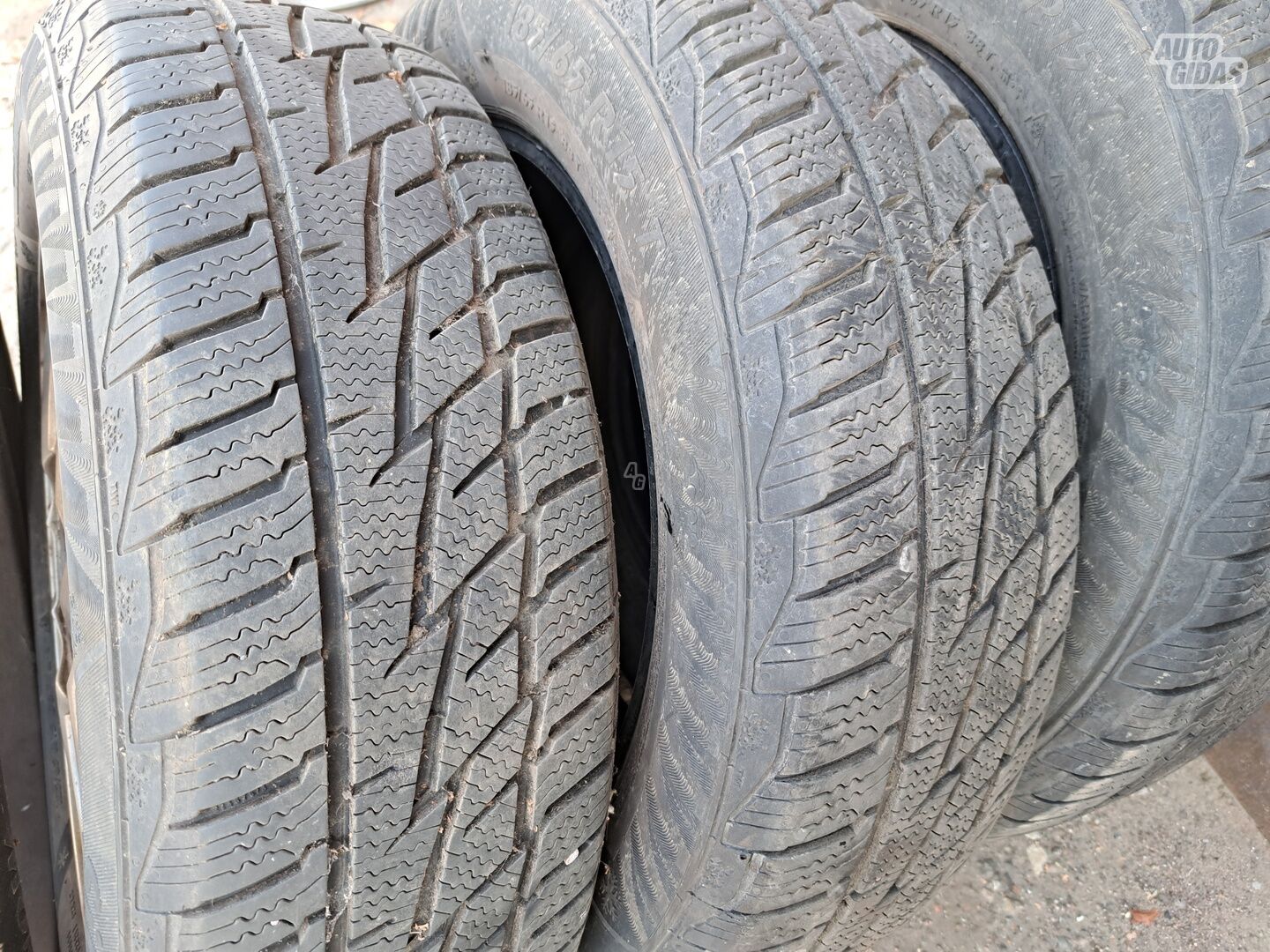 R15 universal tyres passanger car