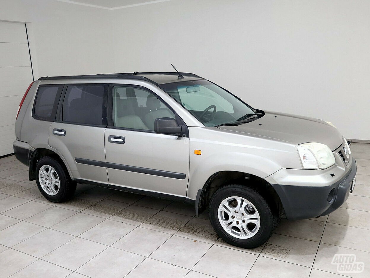 Nissan X-Trail 2002 г Внедорожник / Кроссовер