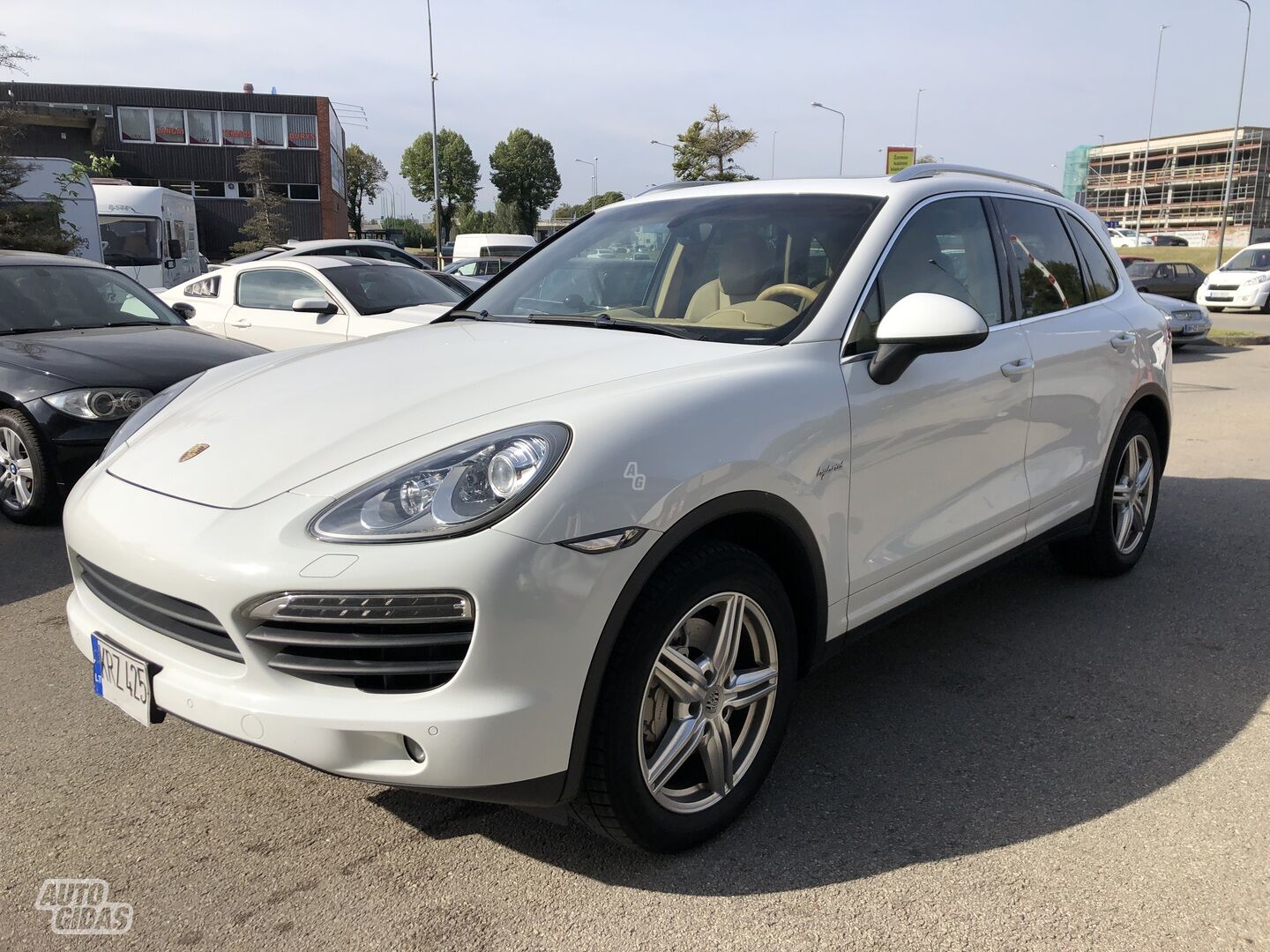 Porsche Cayenne 2014 y Off-road / Crossover