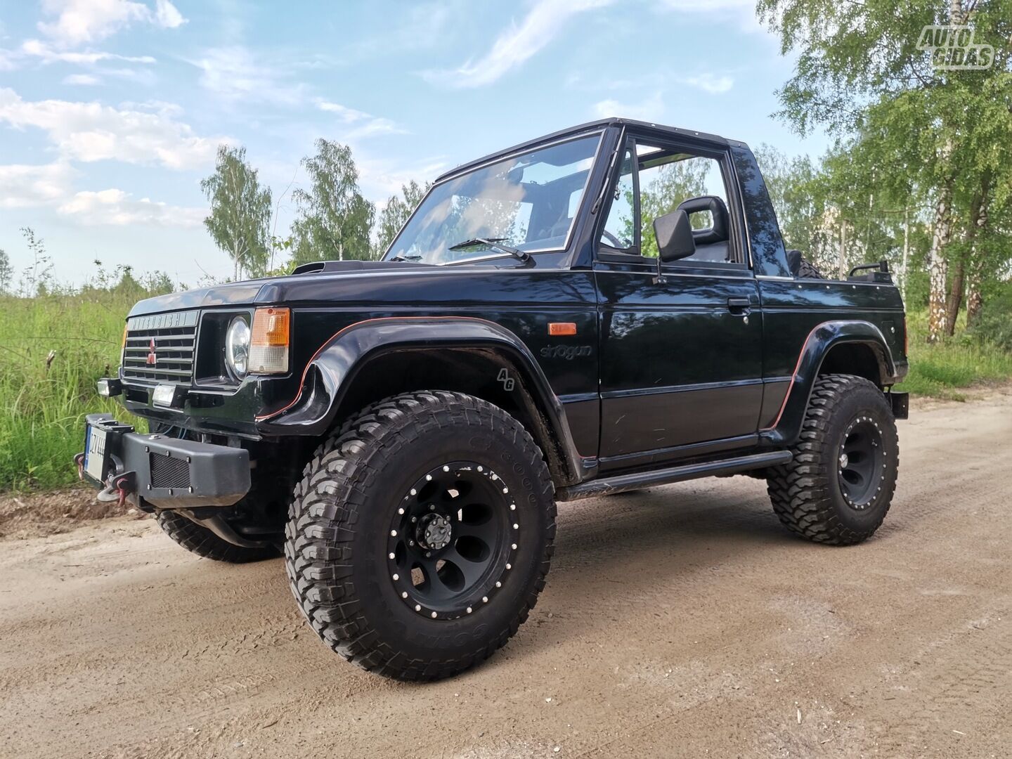 Mitsubishi Pajero 1987 m Kabrioletas