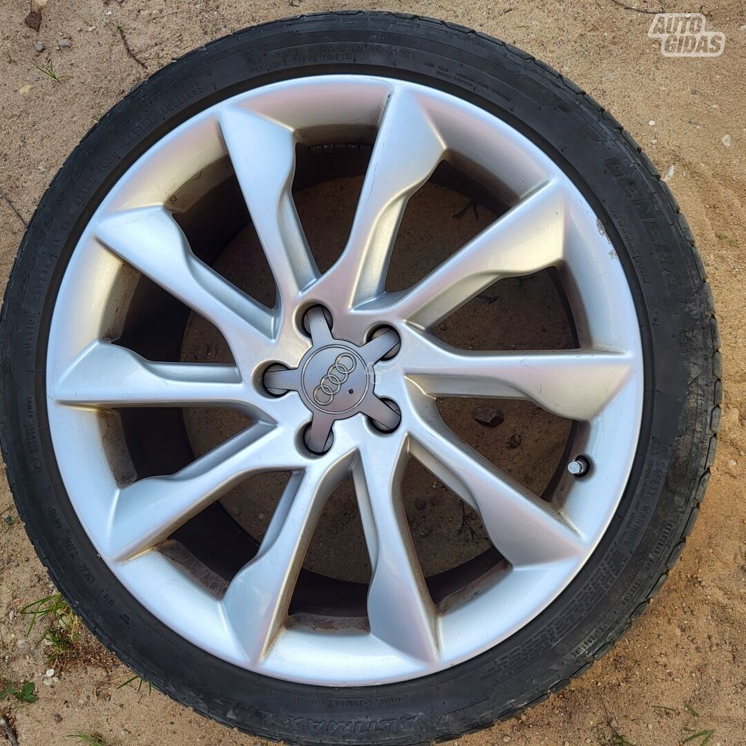 Audi A7 light alloy R19 rims