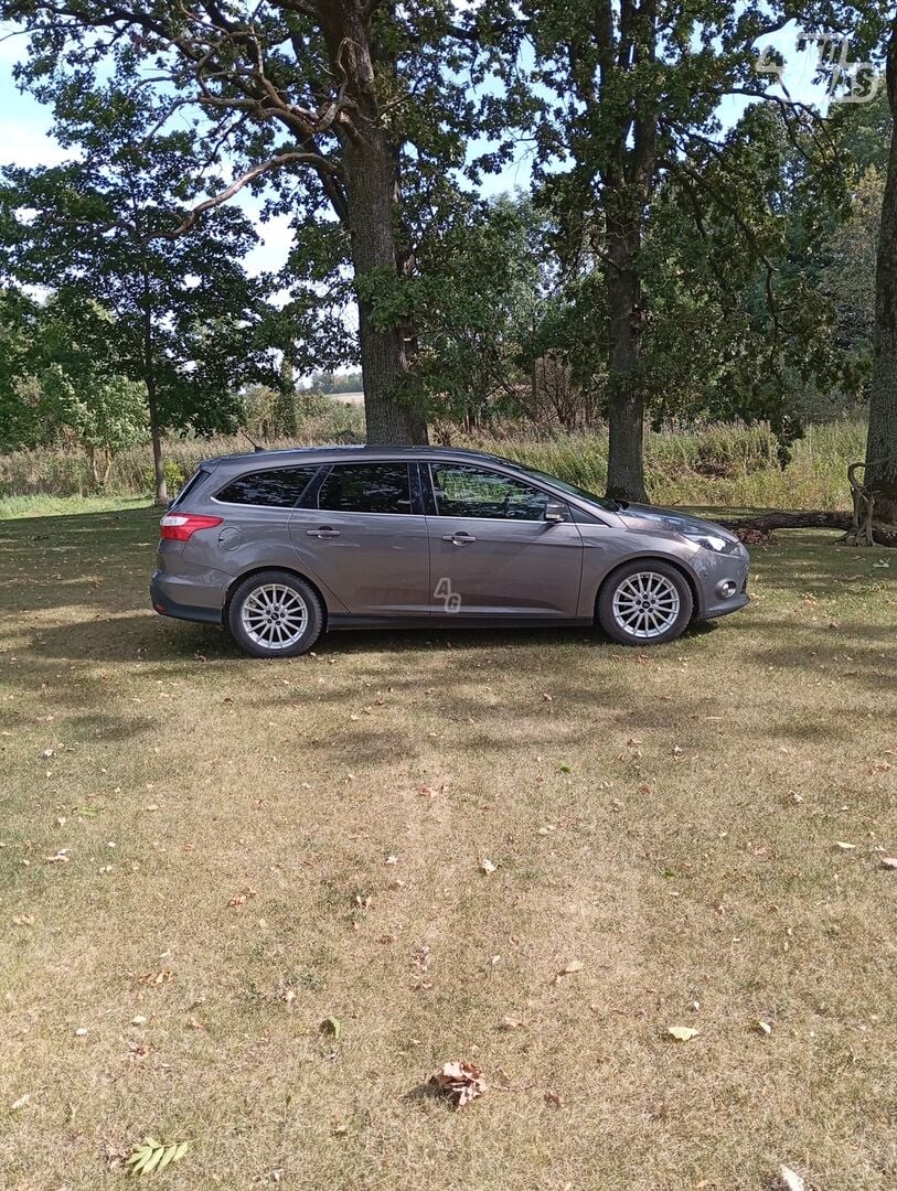 Ford Focus 2013 m Universalas