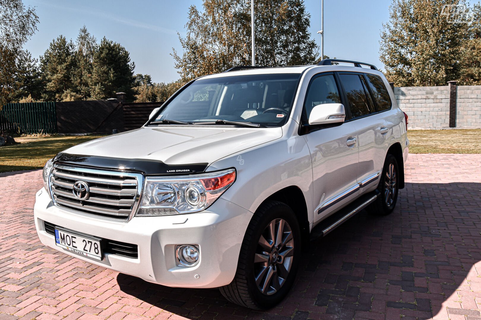 Toyota Land Cruiser D-4D V8 Prestige 2013 m