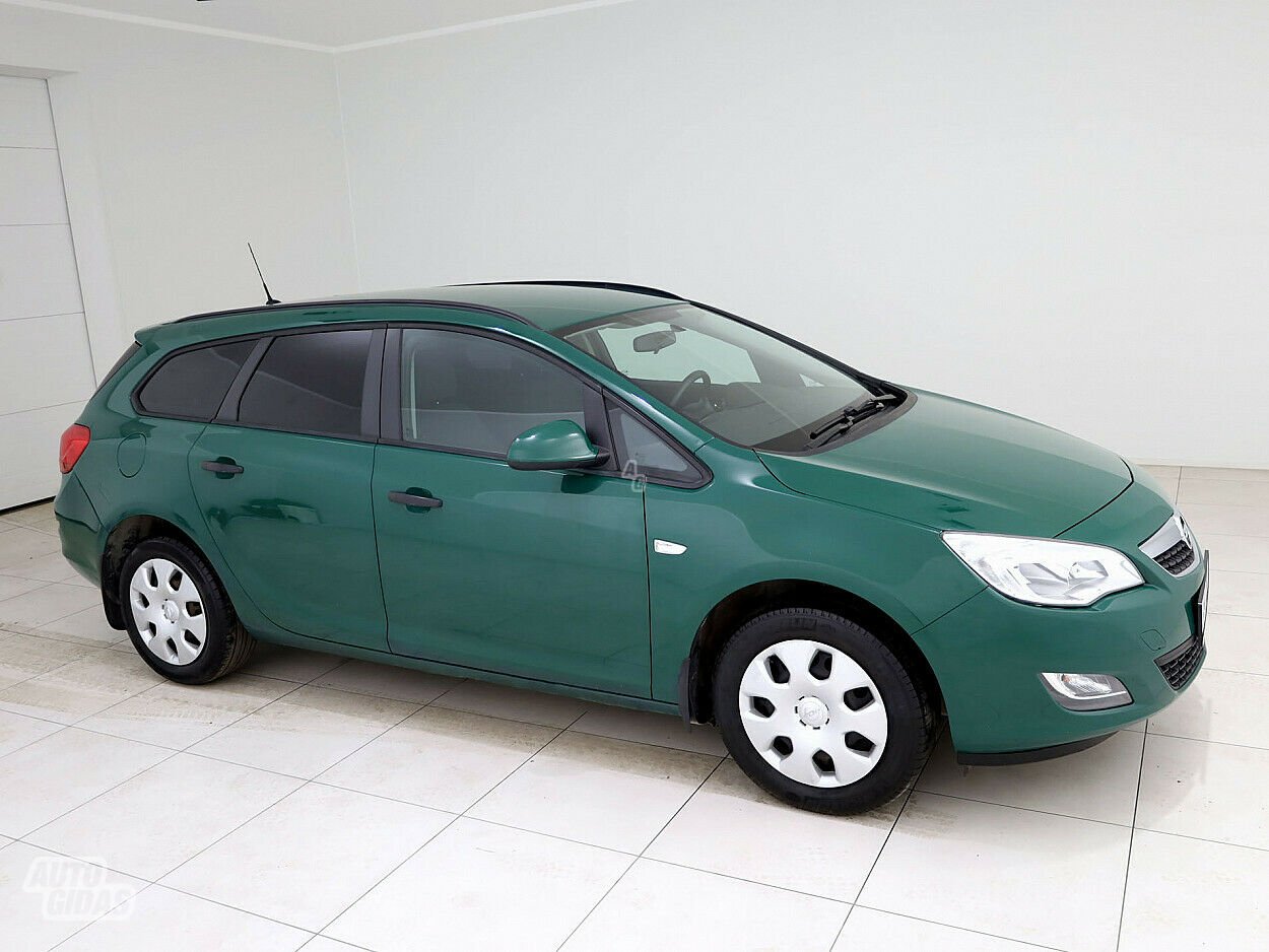 Opel Astra 2011 m Universalas