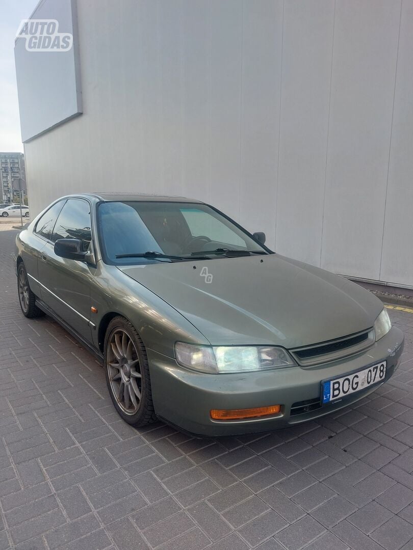 Honda Accord i-16 ES 1996 y