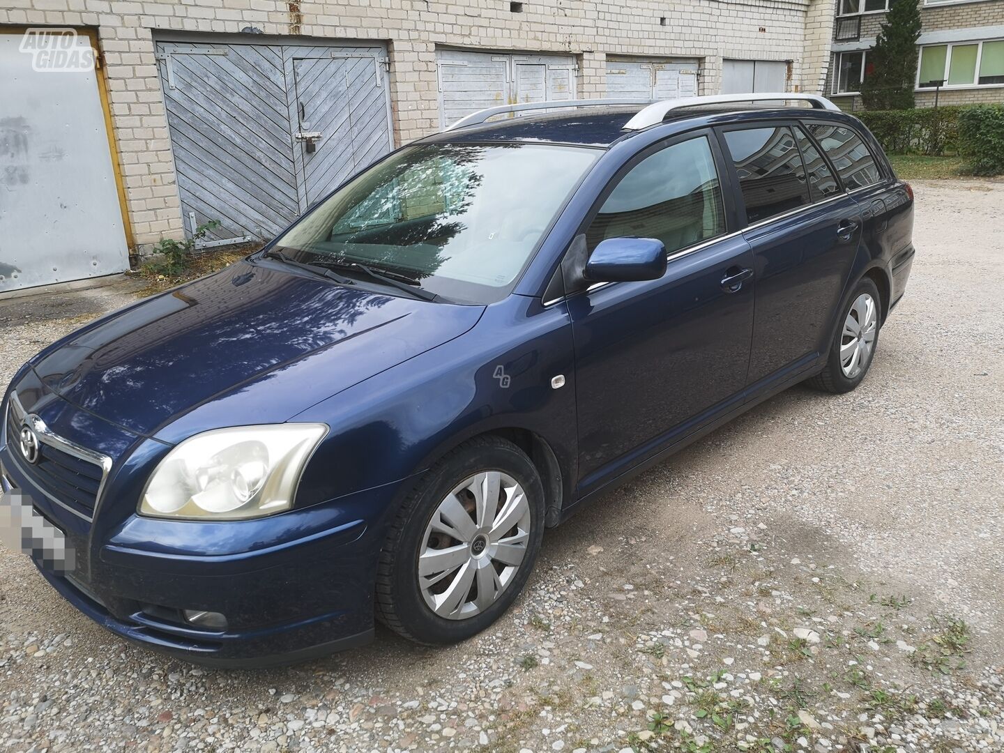 Toyota Avensis 2000 m Universalas