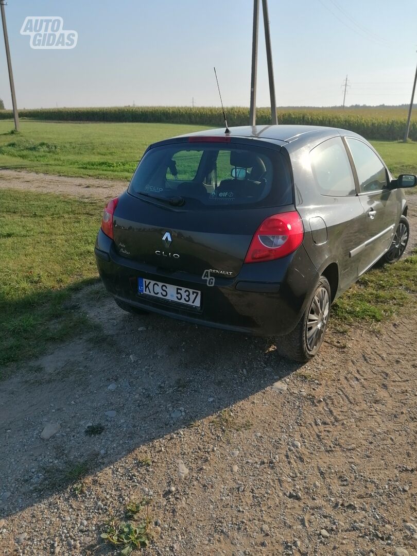 Renault Clio 2006 m Hečbekas