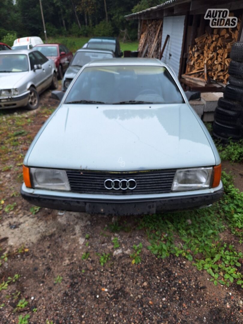 Audi 100 1987 г Седан