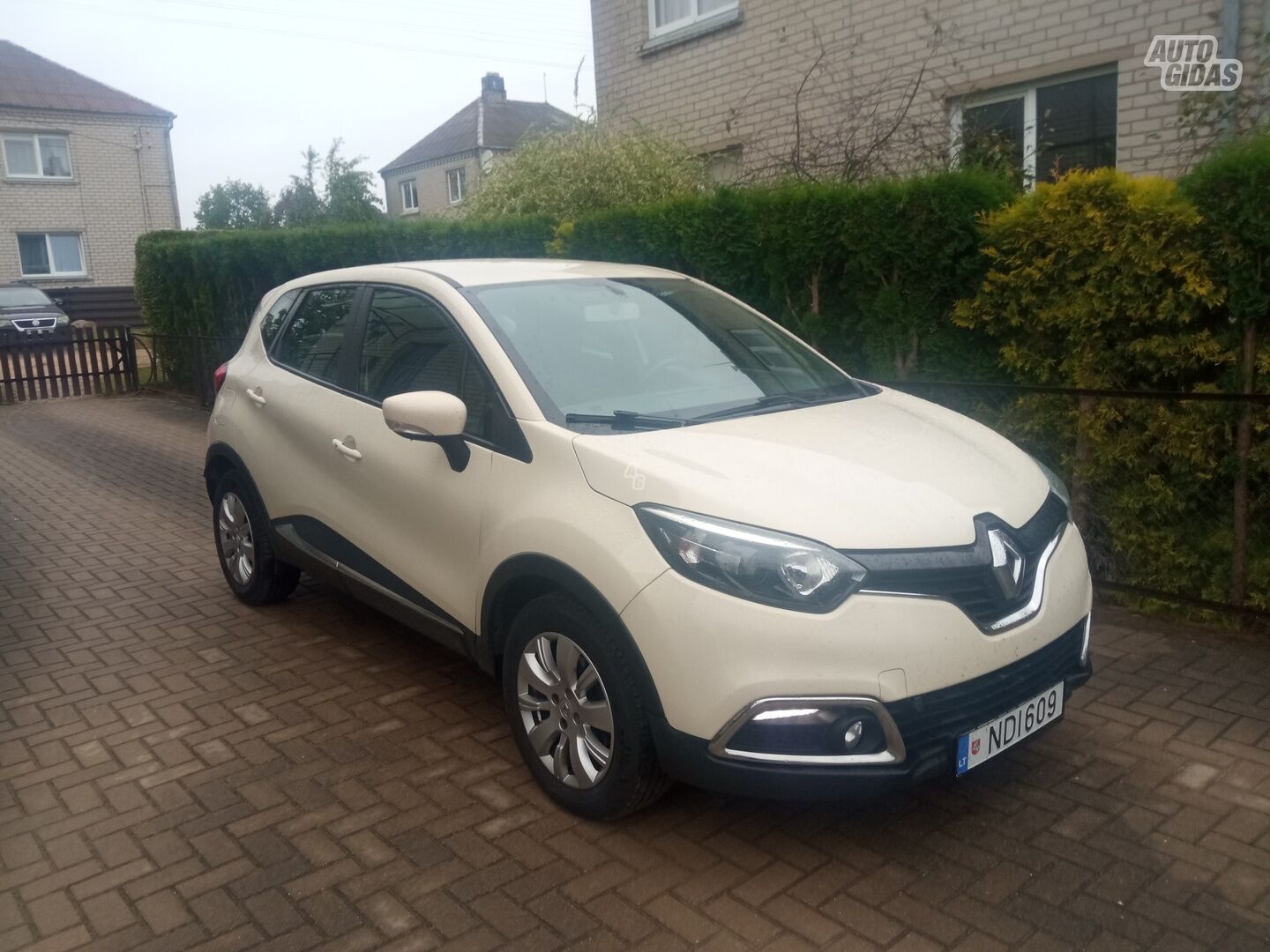 Renault Captur 2015 y Van