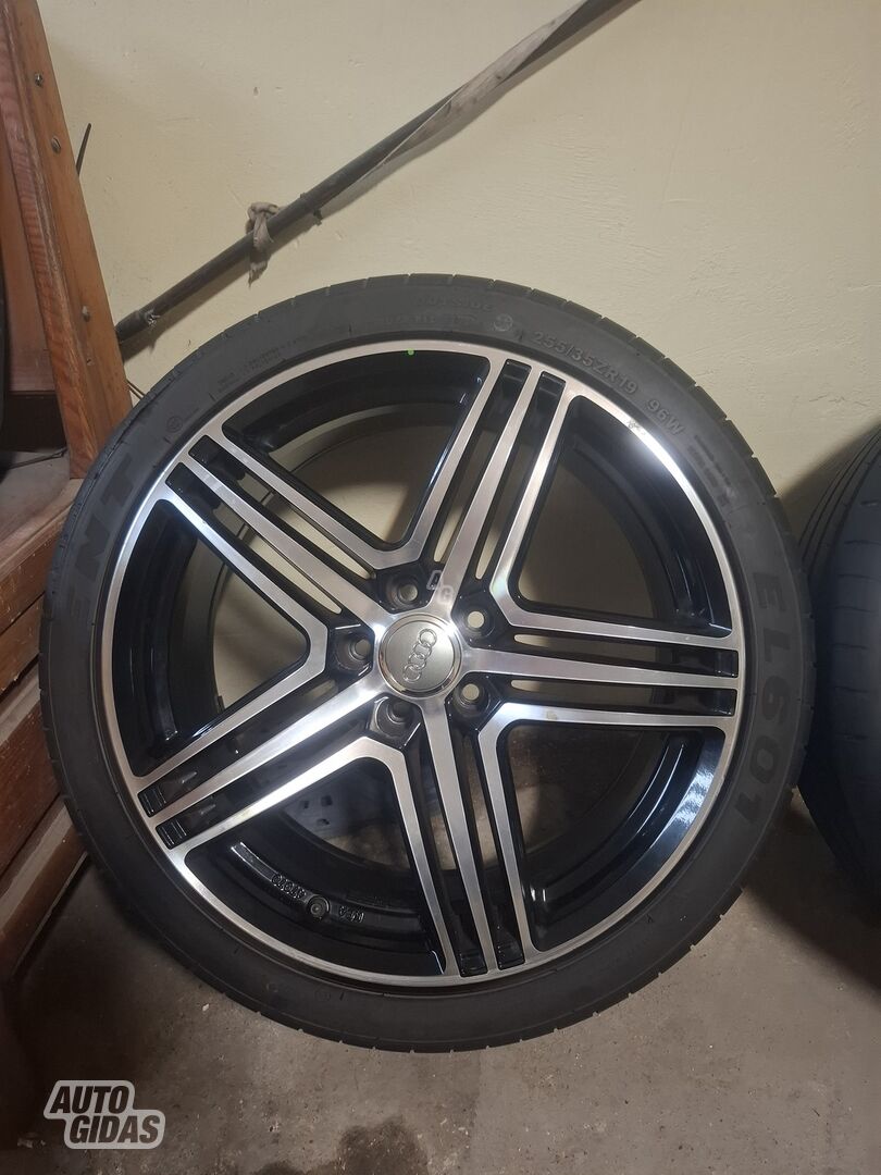 Light alloy R19 rims