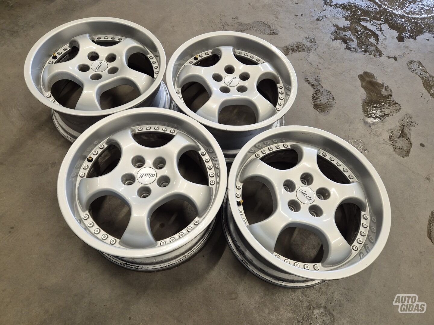 Light alloy R17 rims