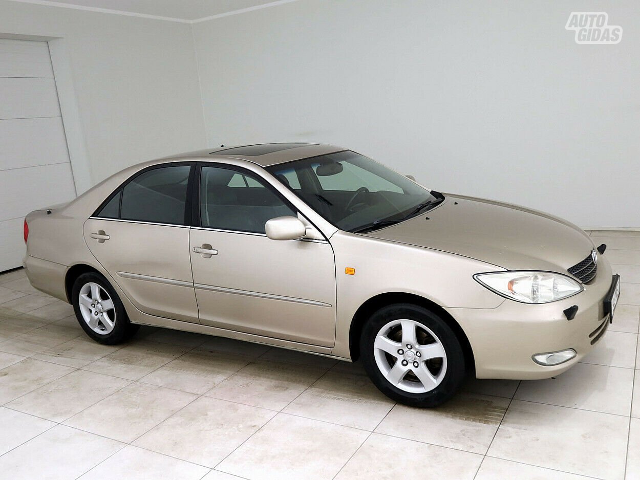 Toyota Camry 2004 y Sedan