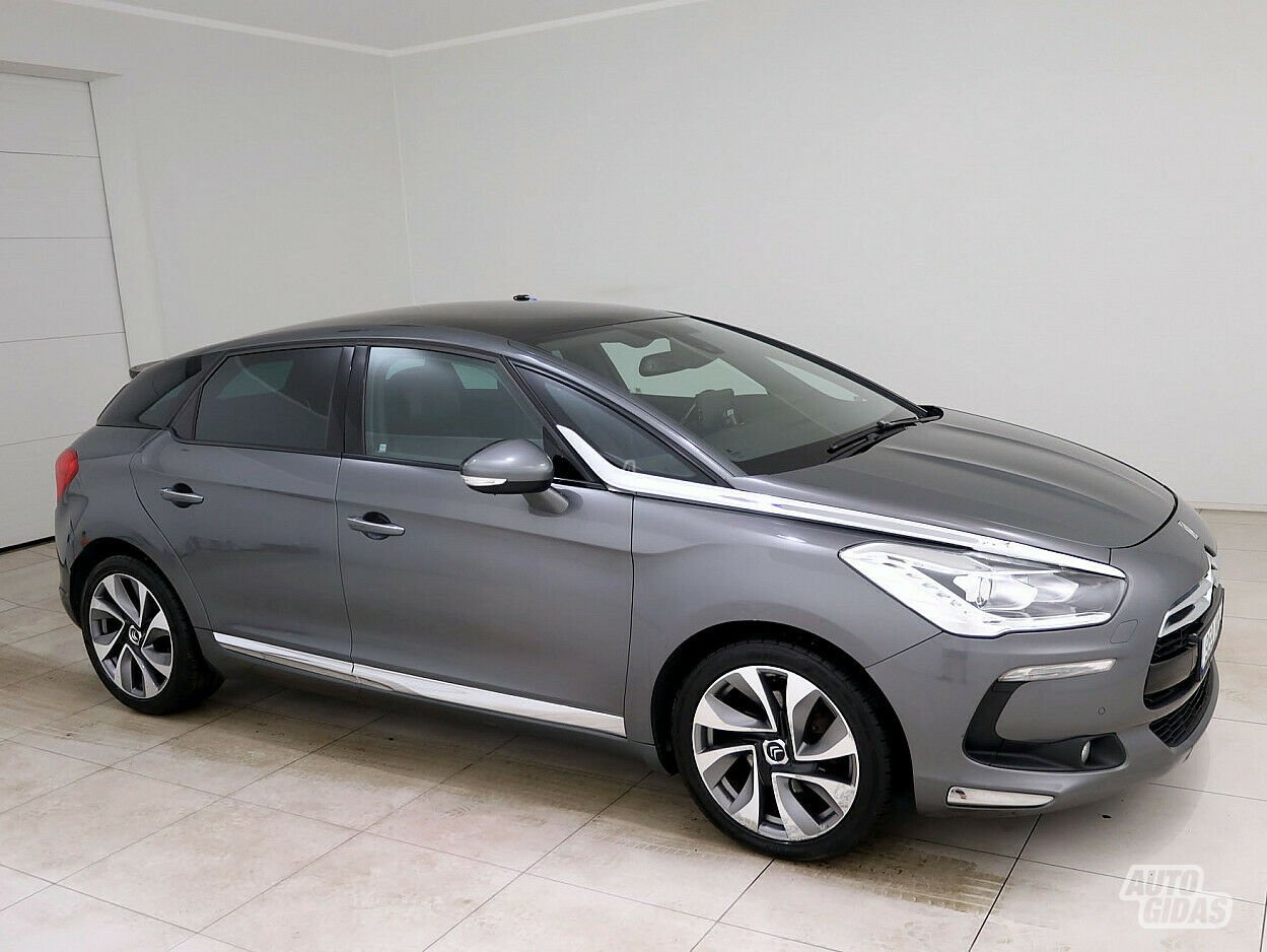 Citroen DS5 2013 г Хэтчбек