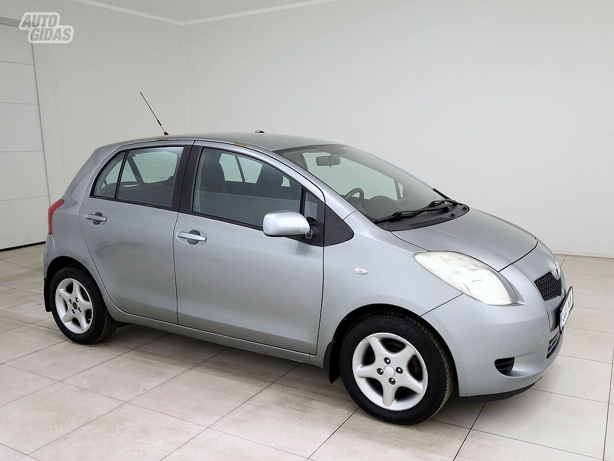 Toyota Yaris 2007 y Hatchback