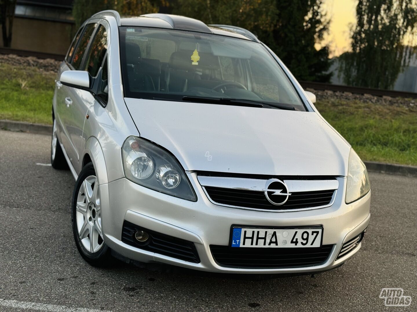 Opel Zafira B 2005 y