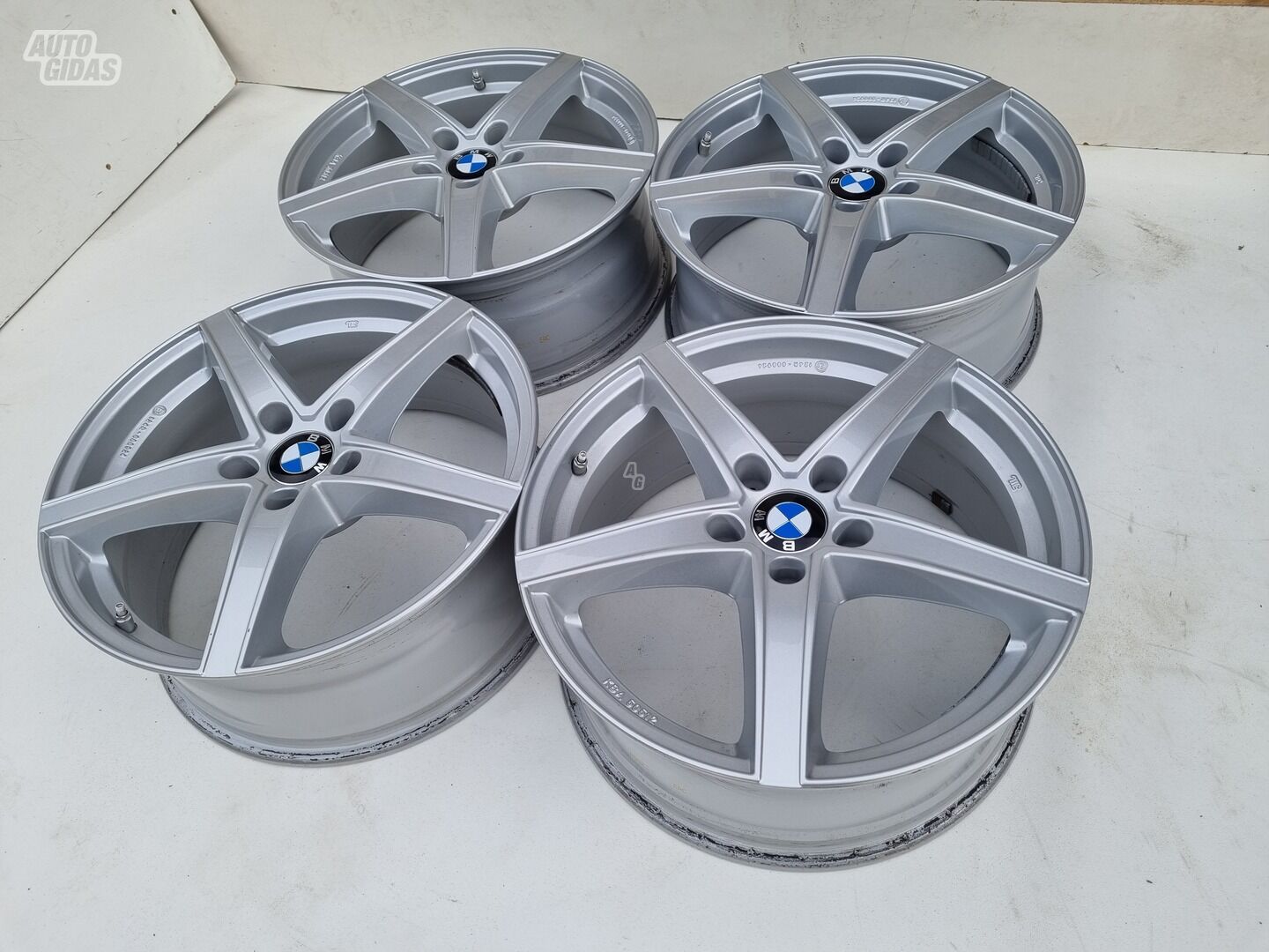 BMW 1-os serijos 128 light alloy R18 rims