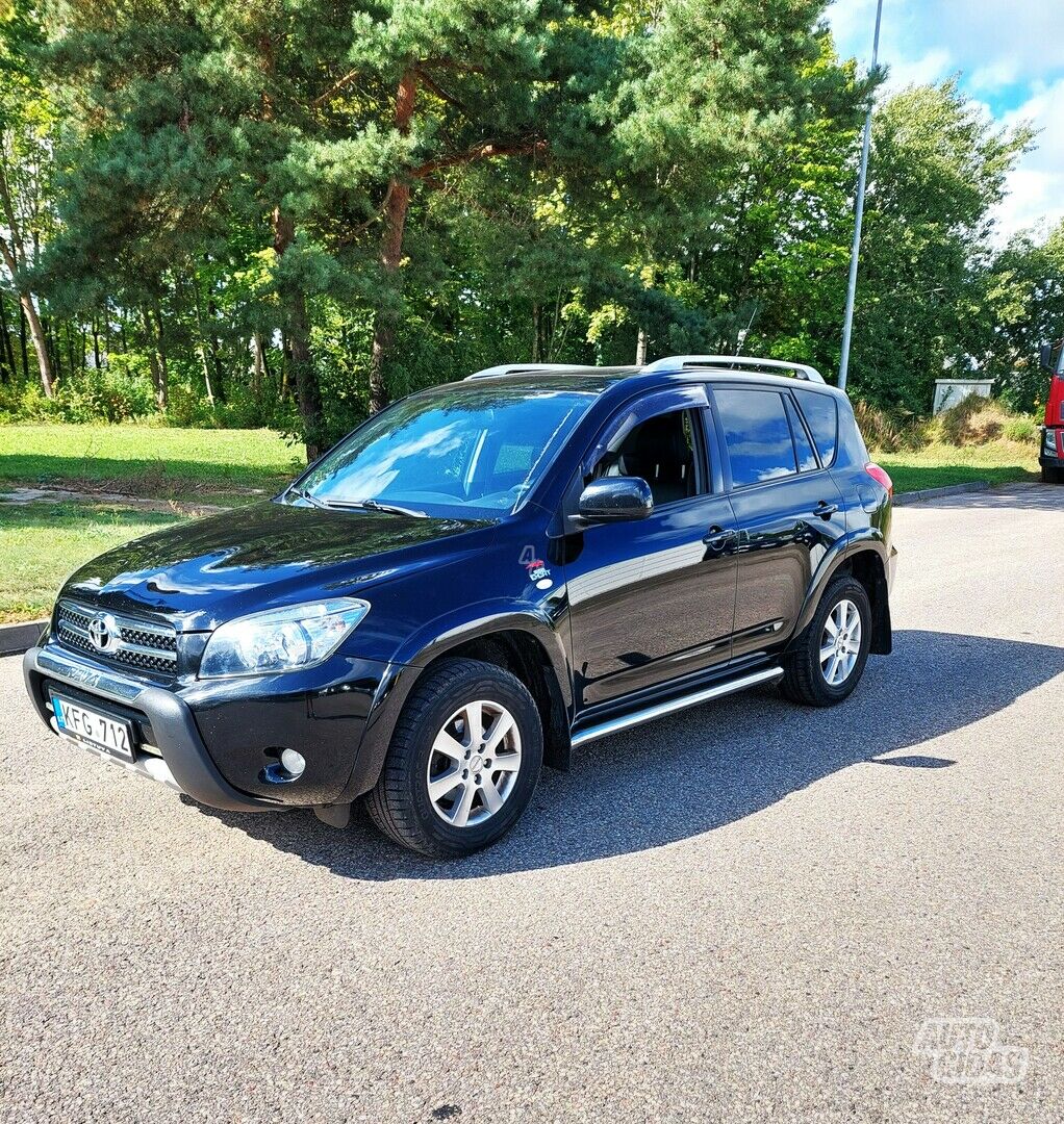 Toyota RAV4 III D-4D X 2007 m